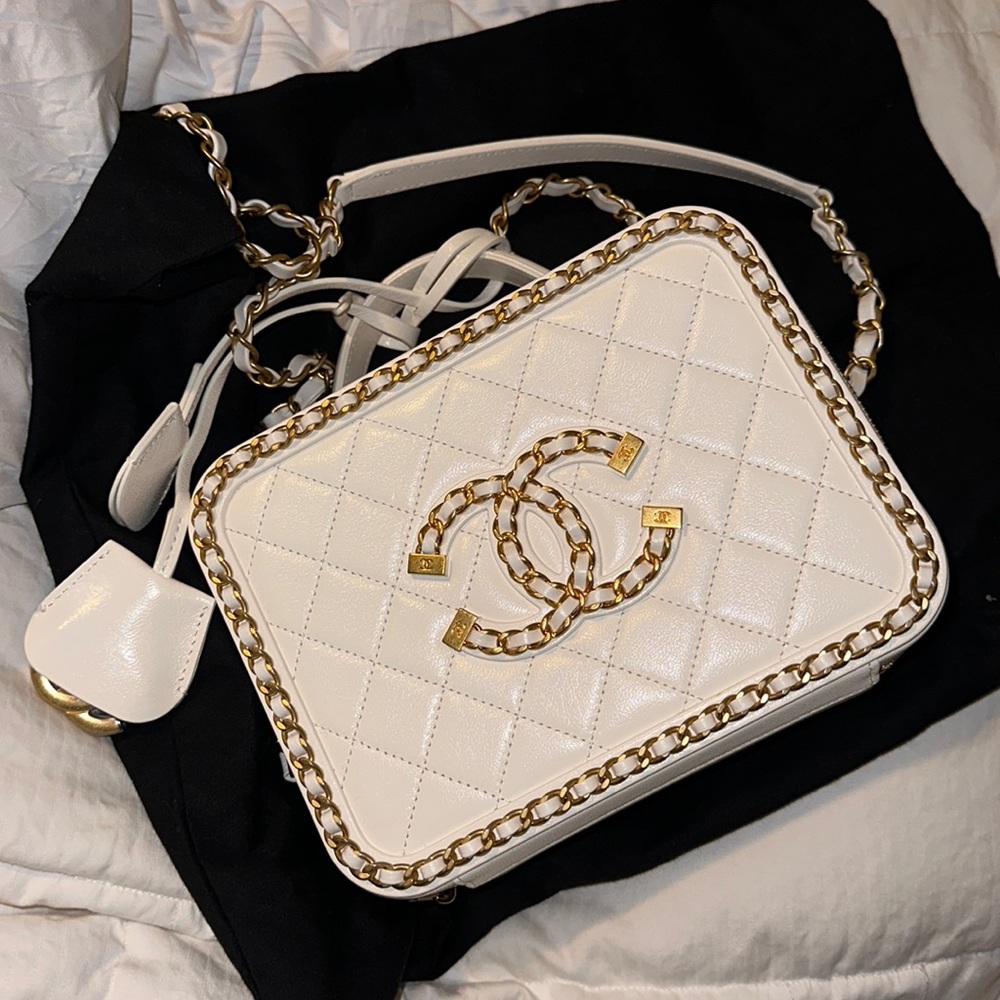 Chanel White Filigree Goatskin CC Vanity Case with Gold hardware